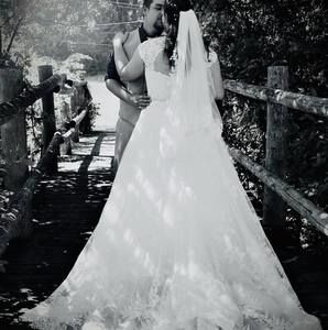 Meet your Posher, Laura-cody